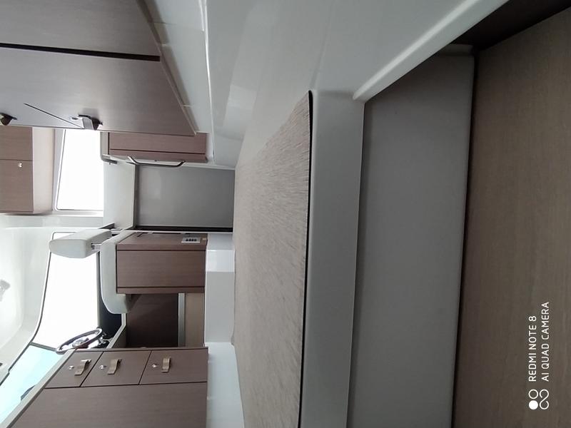 Book yachts online - powercatamaran - Bali 4.3 MY - Flying Dream  - rent