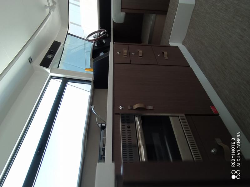 Book yachts online - powercatamaran - Bali 4.3 MY - Flying Dream  - rent