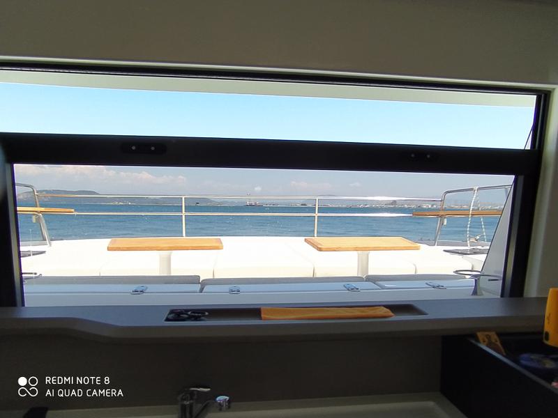 Book yachts online - powercatamaran - Bali 4.3 MY - Flying Dream  - rent