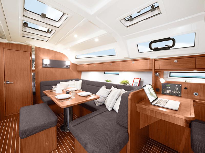 Book yachts online - sailboat - Bavaria Cruiser 41 - B41-5 - rent