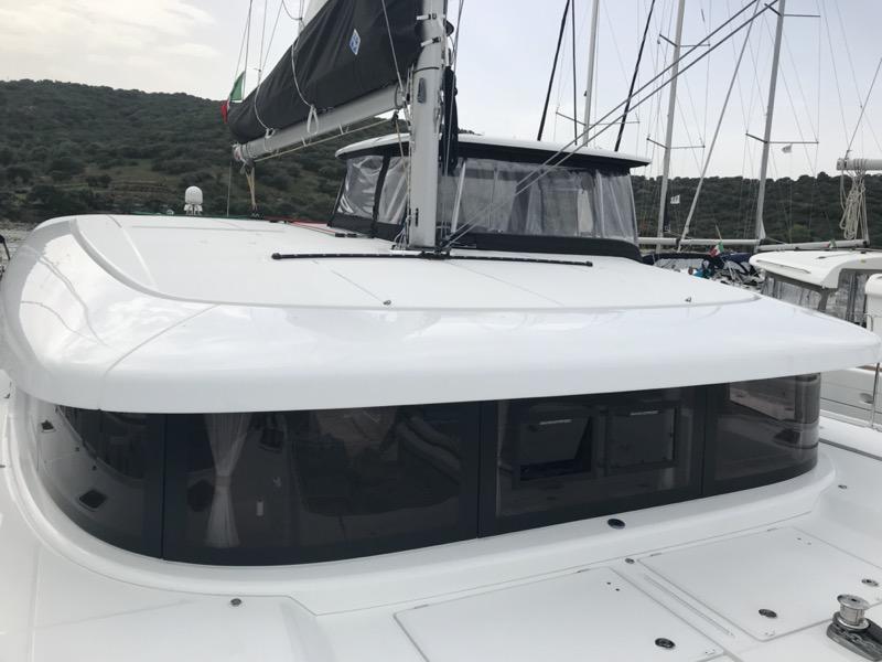 Book yachts online - catamaran - Lagoon 42 - Sammy (A/C, WM, Inverter, Generator) - rent