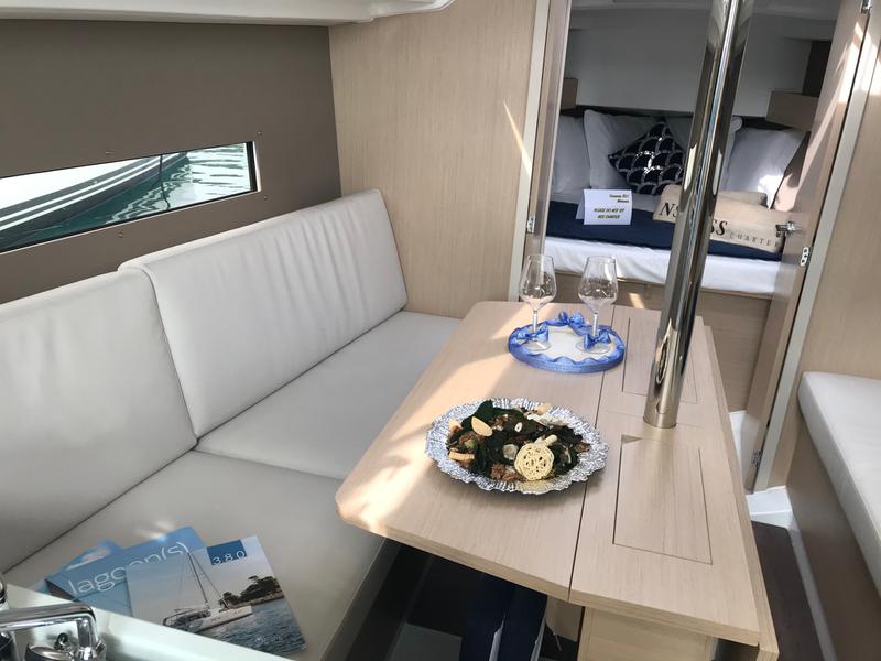 Book yachts online - sailboat - Oceanis 30.1 - Mimosa - rent