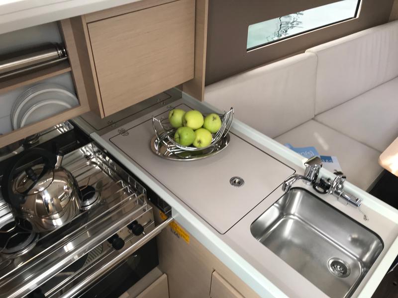 Book yachts online - sailboat - Oceanis 30.1 - Mimosa - rent