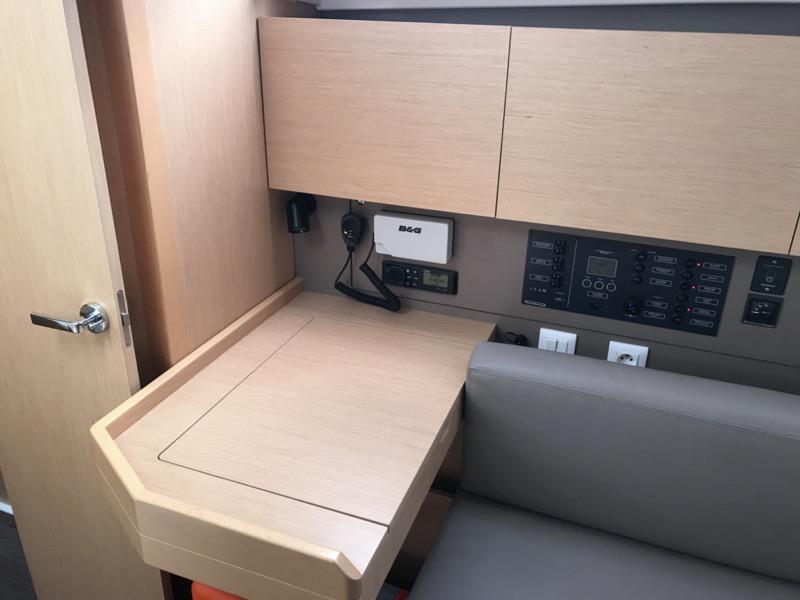 Book yachts online - sailboat - Oceanis 35.1 - Nodus - rent