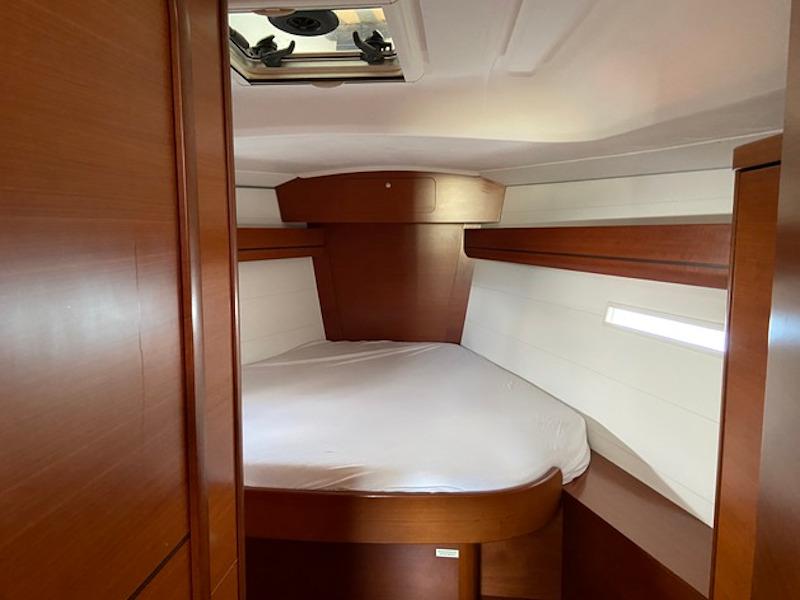 Book yachts online - sailboat - Dufour 405 Grand Large - Naturalmente - rent