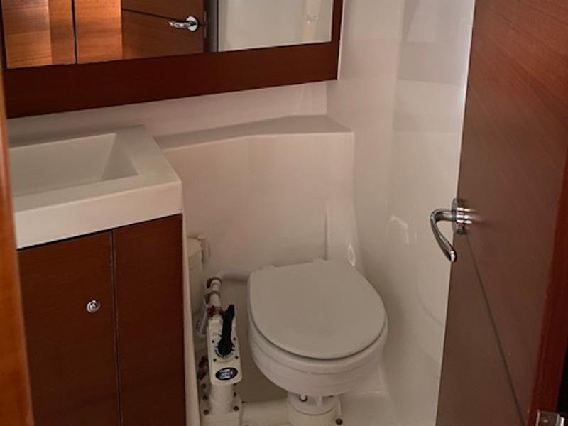 Book yachts online - sailboat - Dufour 405 Grand Large - Naturalmente - rent