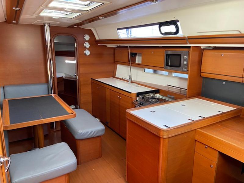 Book yachts online - sailboat - Dufour 405 Grand Large - Naturalmente - rent
