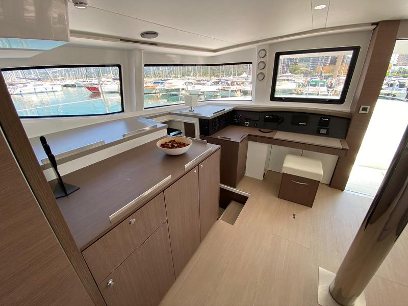 Book yachts online - catamaran - Bali 4.8 Alfa.bm - ALFA.Bm - rent