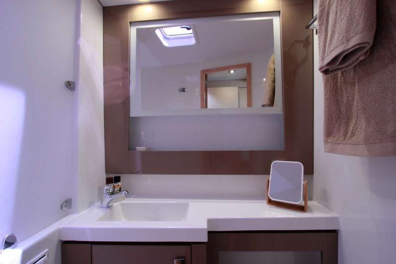 Book yachts online - catamaran - Saba 50 - Tiziano - rent