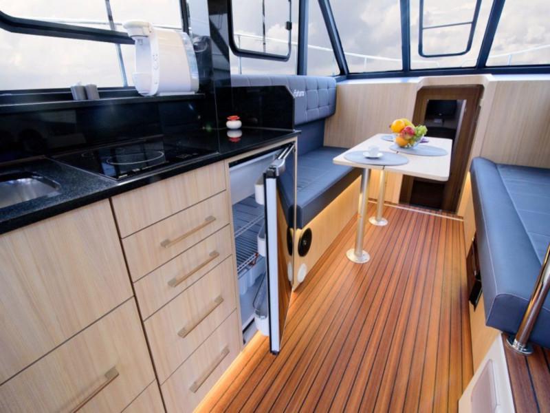 Book yachts online - motorboat - Futura 40 Grand Horizon - Futura 40 Grand Horizon - rent