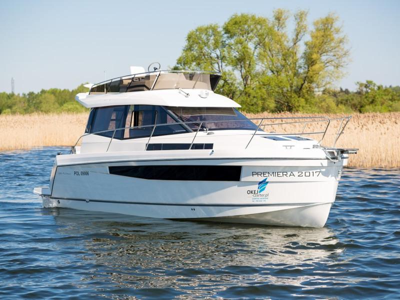 Book yachts online - motorboat - Platinum 989 - Platinum 989 Flybridge (Premiera) - rent