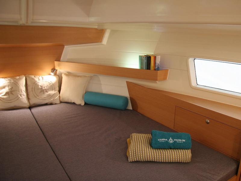 Book yachts online - motorboat - Platinum 989 - Platinum 989 Flybridge (Premiera) - rent