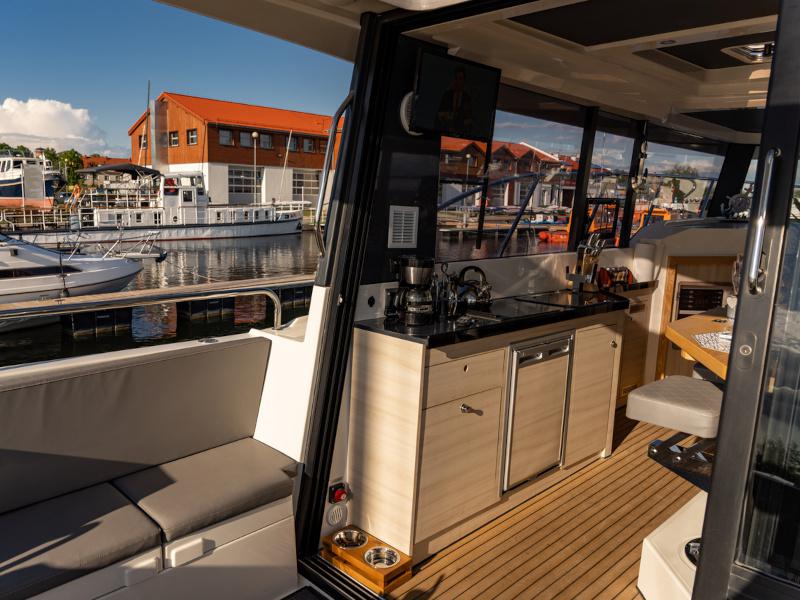 Book yachts online - motorboat - Nautika 1150 - Nautika 1150 (Dominika) - rent