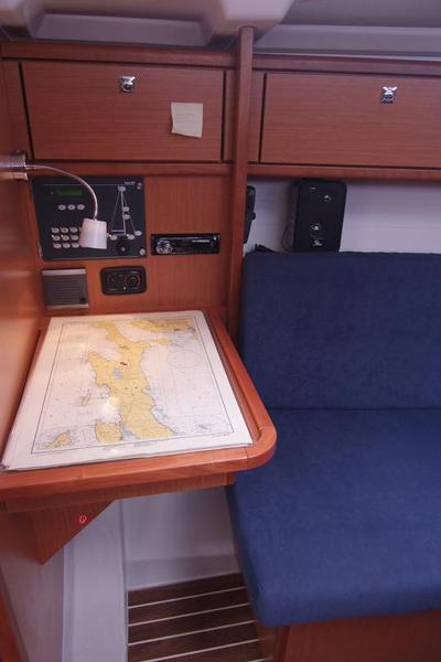 Book yachts online - sailboat - Bavaria Cruiser 33 - PULENAT - rent