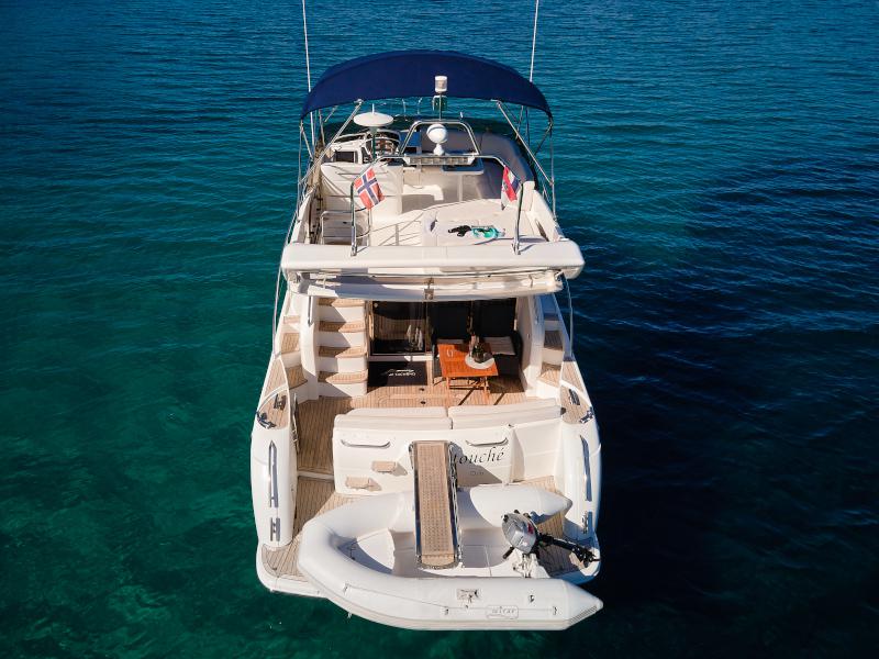 Book yachts online - motorboat - Princess 42 - Touché - rent