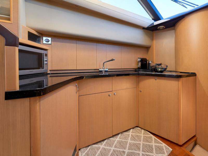 Book yachts online - motorboat - Princess 42 - Touché - rent