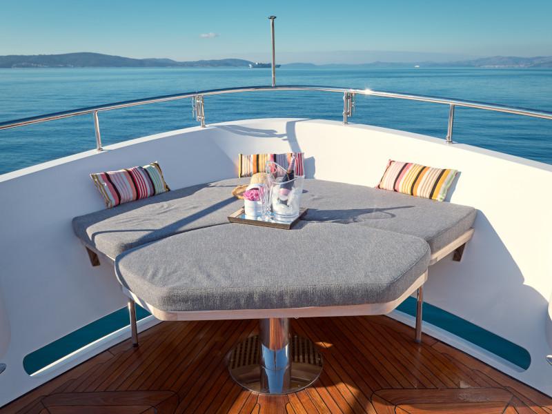 Book yachts online - motorboat - Delfino 93 - Ocean Drive - rent