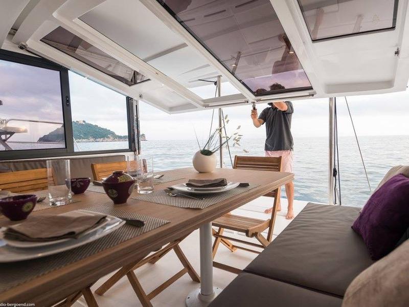 Book yachts online - catamaran - Bali 4.0 - Sofia - rent