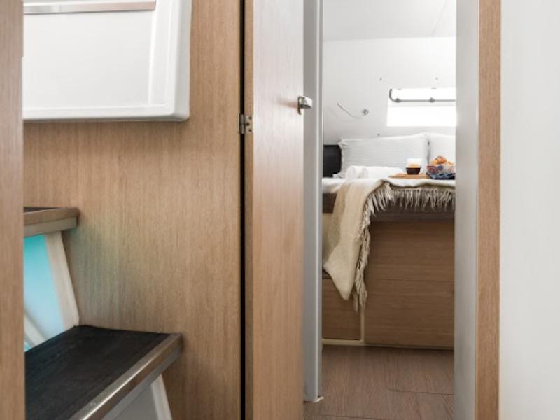 Book yachts online - catamaran - Bali 4.0 - Sofia - rent