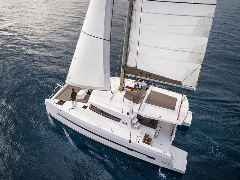 Book yachts online - catamaran - Bali 4.0 - Sofia - rent