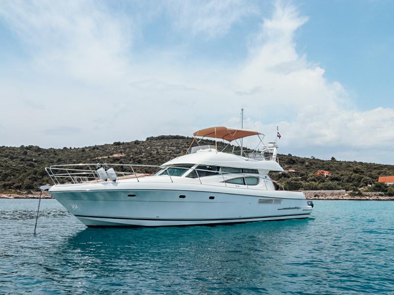 Book yachts online - motorboat - Jeanneau Prestige 46 Fly - UNPLUGGED - rent
