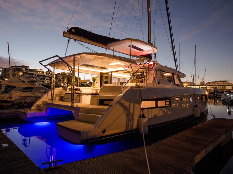 Book yachts online - catamaran - Leopard 44 - Boomer - rent