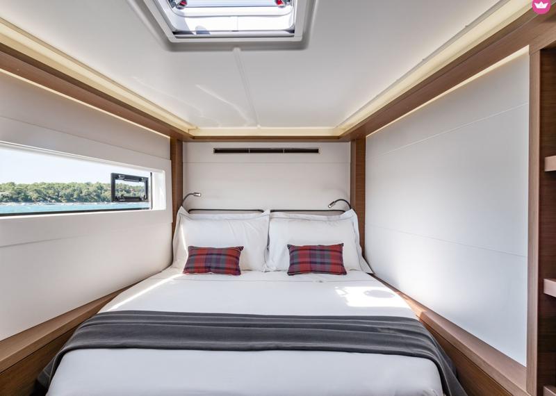 Book yachts online - catamaran - Lagoon 46 - Tigre - rent