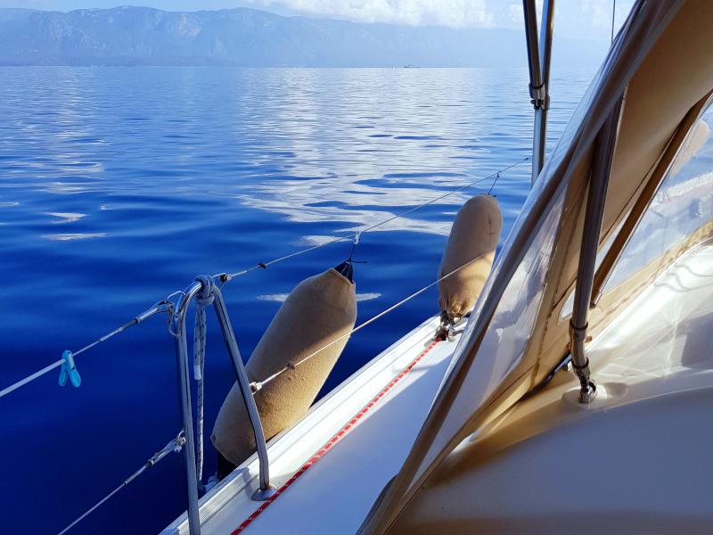 Book yachts online - sailboat - Cyclades 43.4 - TINA - rent