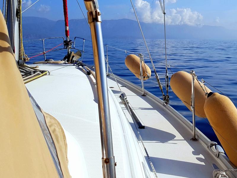 Book yachts online - sailboat - Cyclades 43.4 - TINA - rent