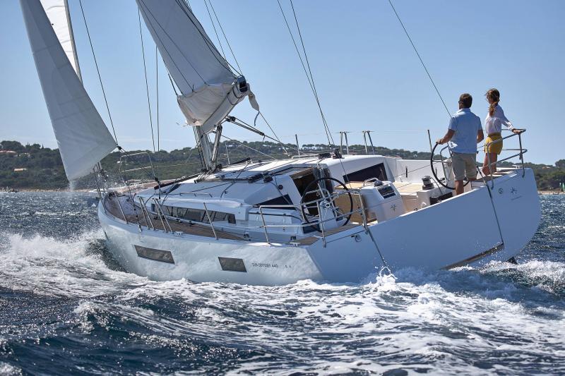 Book yachts online - sailboat - Sun Odyssey 440 - Nymeria | Water-maker - rent