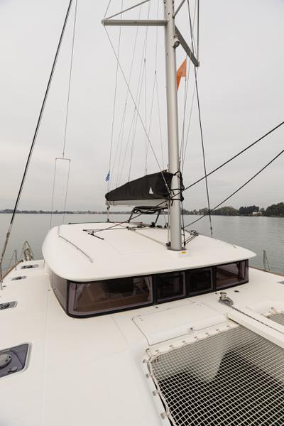 Book yachts online - catamaran - Lagoon 400 S2 - Seaker - rent