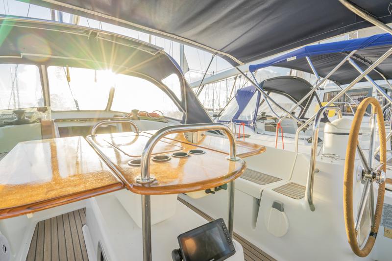 Book yachts online - sailboat - Sun Odyssey 42DS - ALEKA - rent