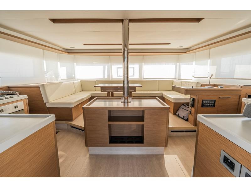 Book yachts online - catamaran - Lagoon 50 (6 cabs) -  Skippered - PELAGIC CAT - rent