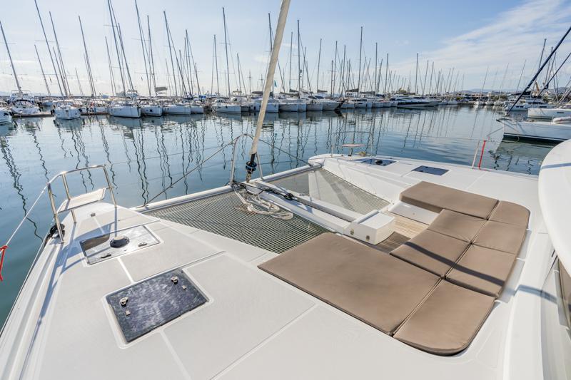 Book yachts online - catamaran - Lagoon 50 (6 cabs) -  Skippered - PELAGIC CAT - rent