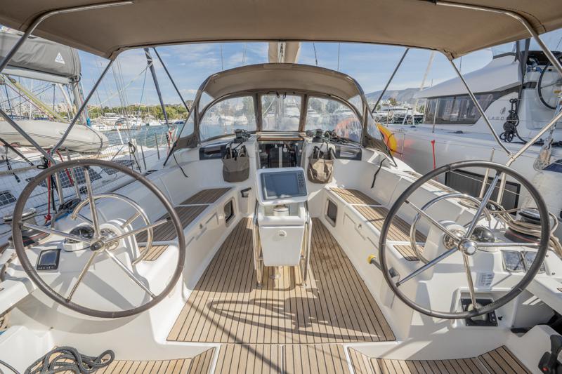 Book yachts online - sailboat - Sun Odyssey 439 - ATHINA - rent
