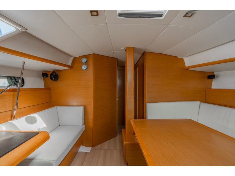 Book yachts online - sailboat - Sun Odyssey 439 - ATHINA - rent
