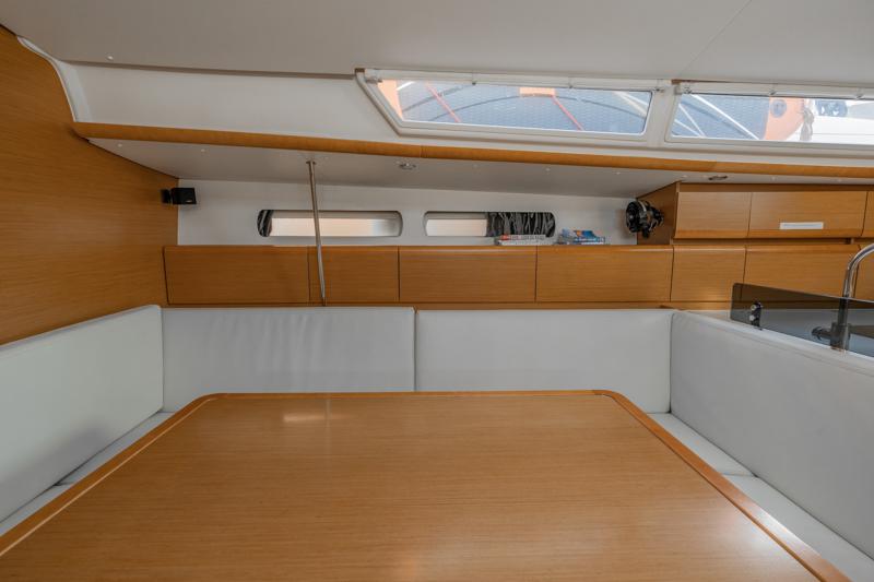 Book yachts online - sailboat - Sun Odyssey 439 - ATHINA - rent