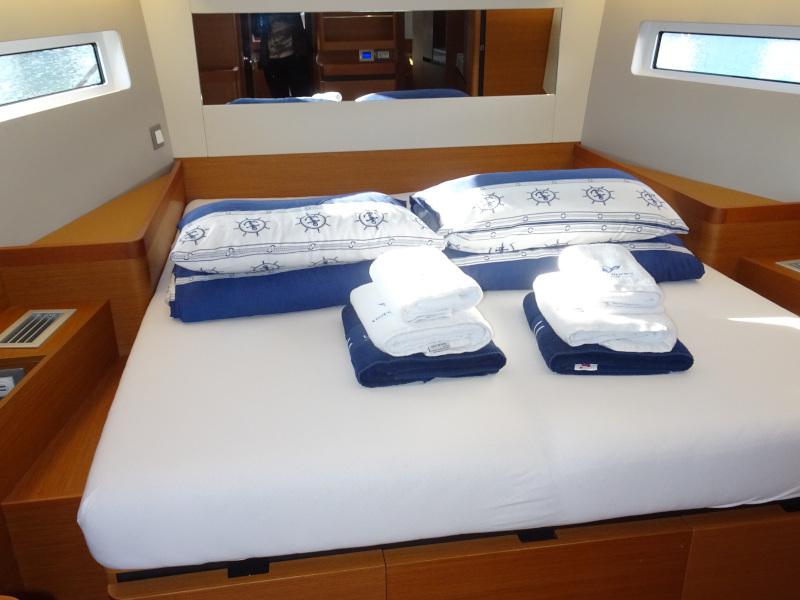 Book yachts online - sailboat - Sun Odyssey 490 - ALFADER (NEW MODEL, BLUE HULL, AC+GEN.) - rent