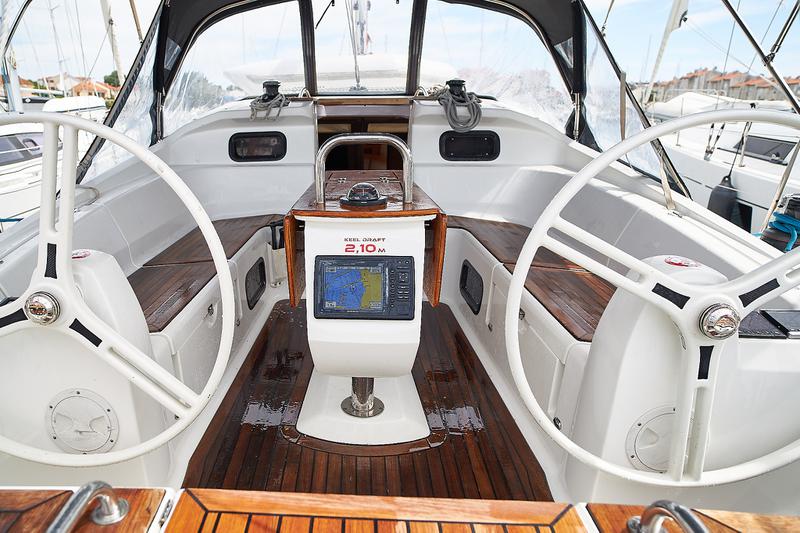 Book yachts online - sailboat - Elan 444 Impression - Korina - rent
