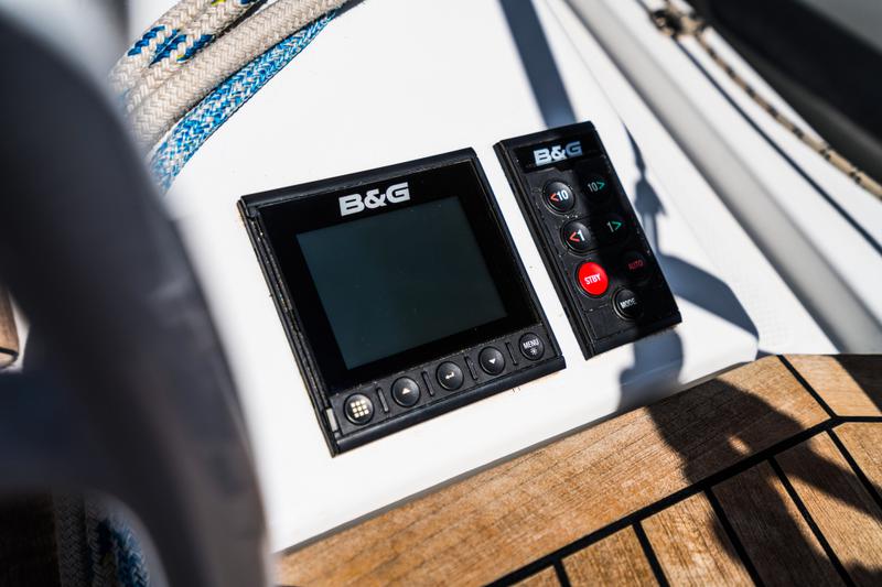 Book yachts online - sailboat - Hanse 345 - Anabella - rent