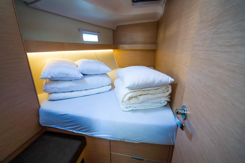 Book yachts online - sailboat - Elan 50 Impression - Sasha - rent