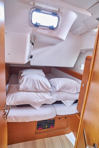 Book yachts online - sailboat - Sun Odyssey 519 - Ondine - rent