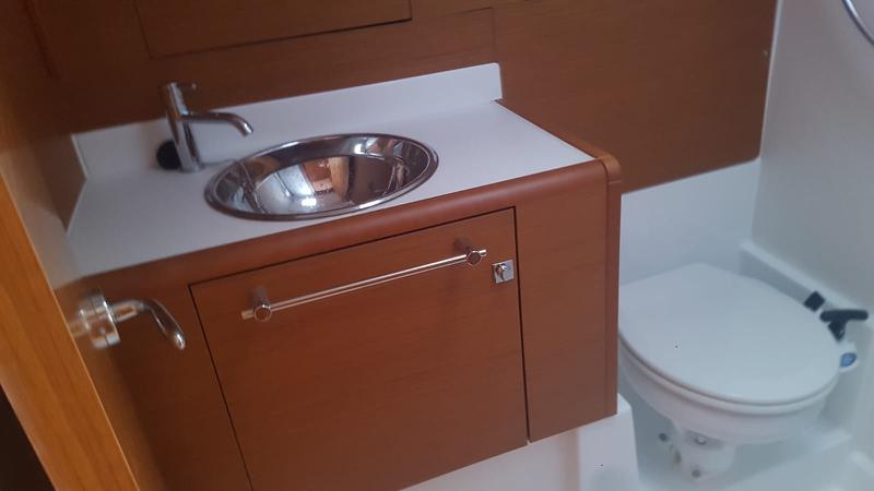 Book yachts online - sailboat - Sun Odyssey 449 - 3 Amigos - rent