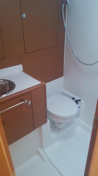 Book yachts online - sailboat - Sun Odyssey 449 - 3 Amigos - rent