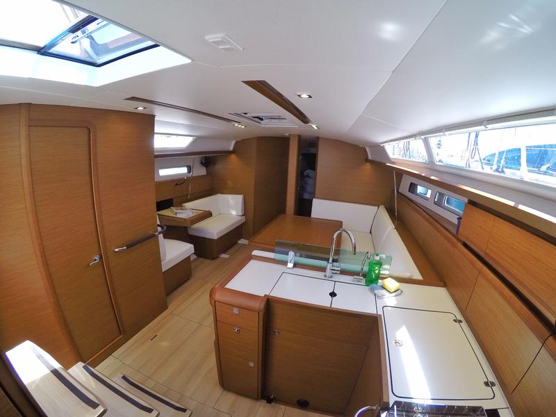 Book yachts online - sailboat - Sun Odyssey 449 - Nina - rent