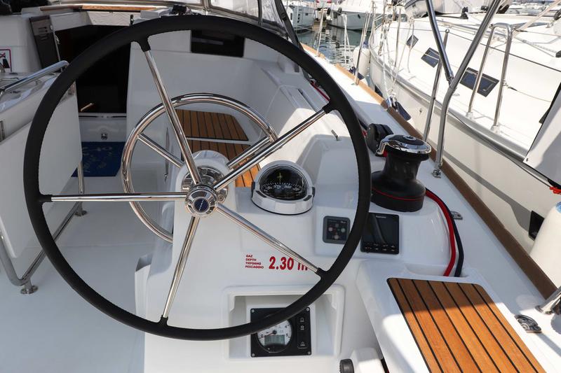 Book yachts online - sailboat - Sun Odyssey 449 - Nina - rent
