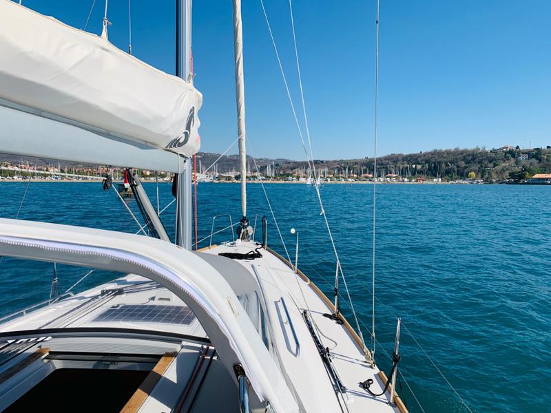 Book yachts online - sailboat - Oceanis 38 - Omega - rent