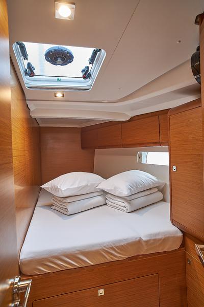 Book yachts online - sailboat - Sun Odyssey 519 - Aysha - rent