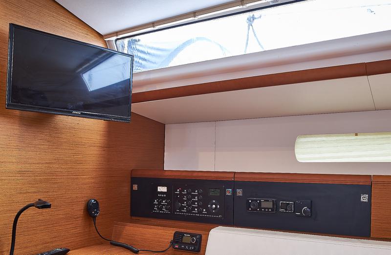 Book yachts online - sailboat - Sun Odyssey 519 - Aysha - rent