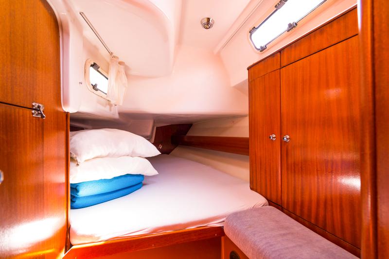 Book yachts online - sailboat - Bavaria 44 - Anis (Mainsail 2015, Genoa 2013) - rent